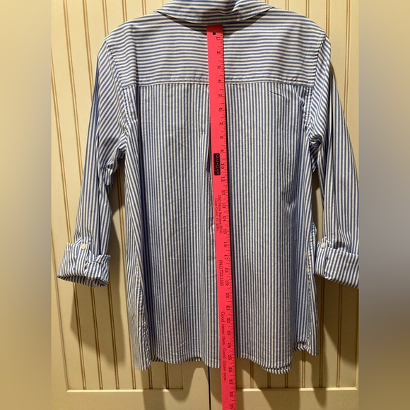 Croft & Barrow Women’s LS 3/4-Sleeve Blue & White Striped Shirt - MEDIUM - Picture 12 of 13
